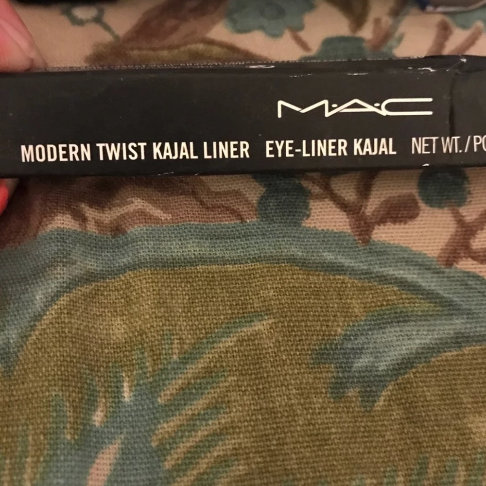 Mac eye pencil